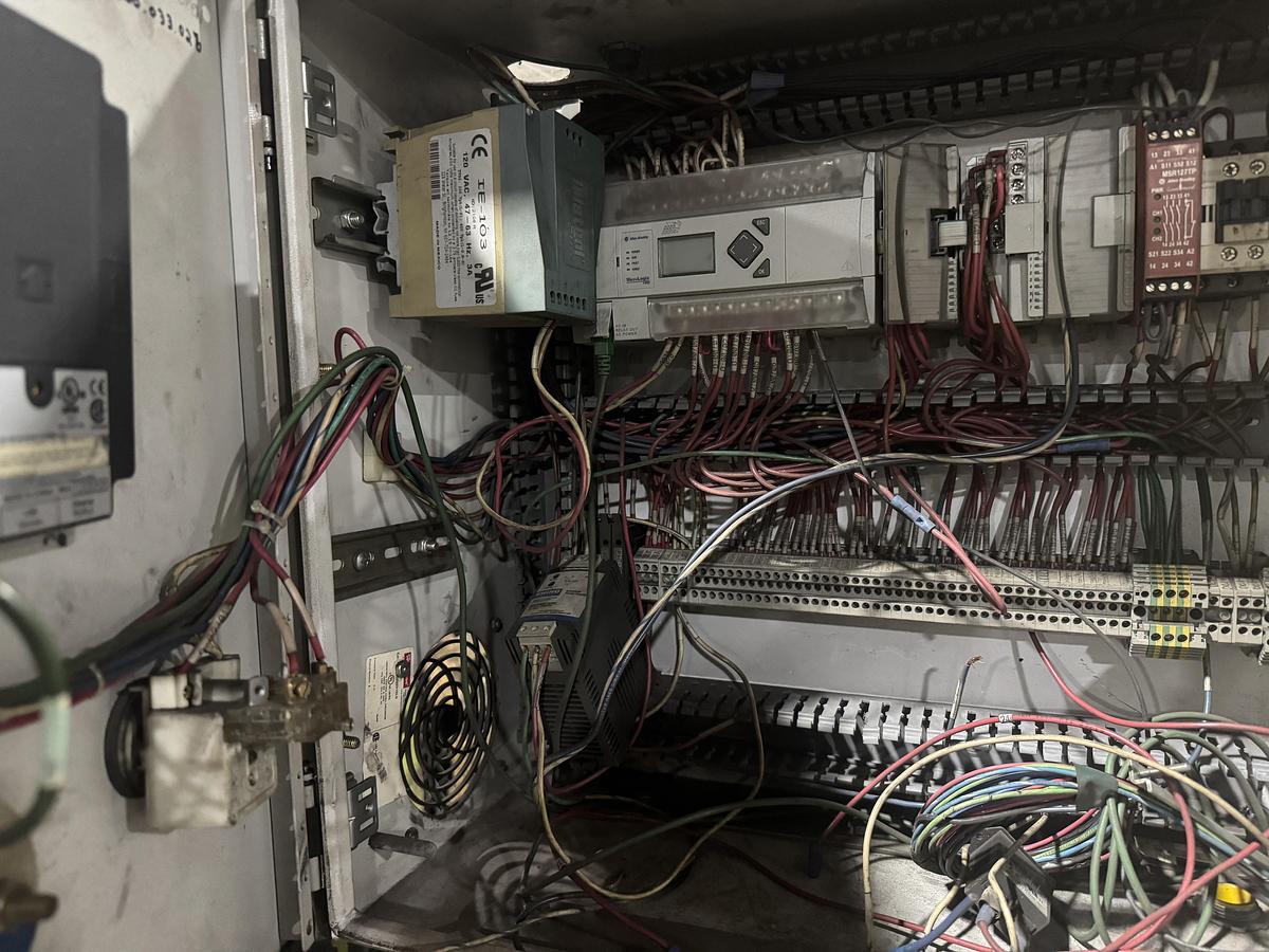 Used WHEELABRATOR 14 SUPER II TUMBLE BLAST FINISHING MACHINE