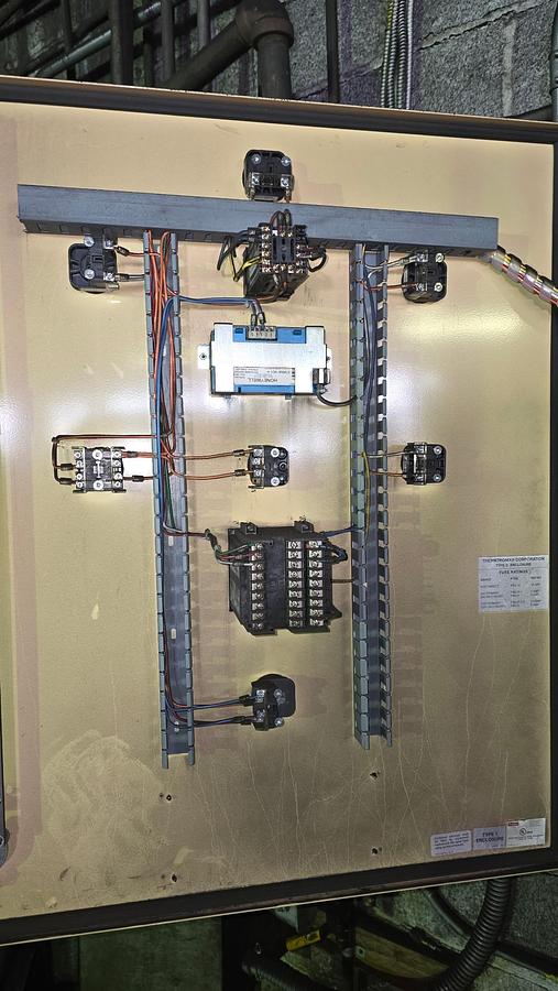 Used 2008 THERMTRONIX GT-600 GAS TILTING FURNACE