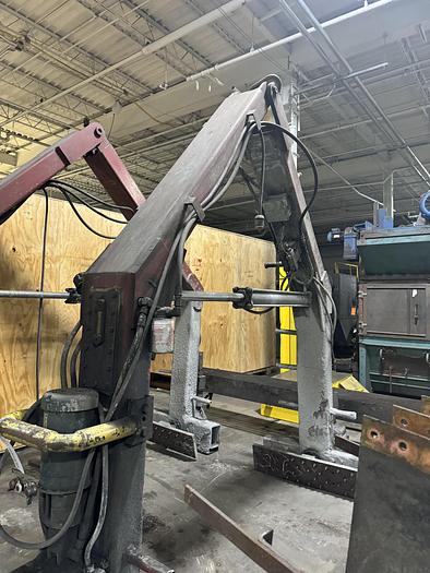 Used POWERED MOLD HANDLER LARGE