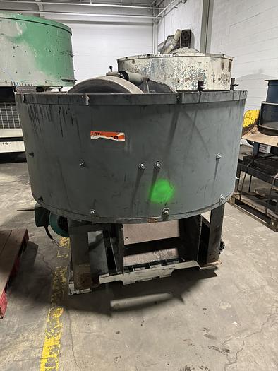 Used SIMPSON 1 1/2 F MIX-MULLER