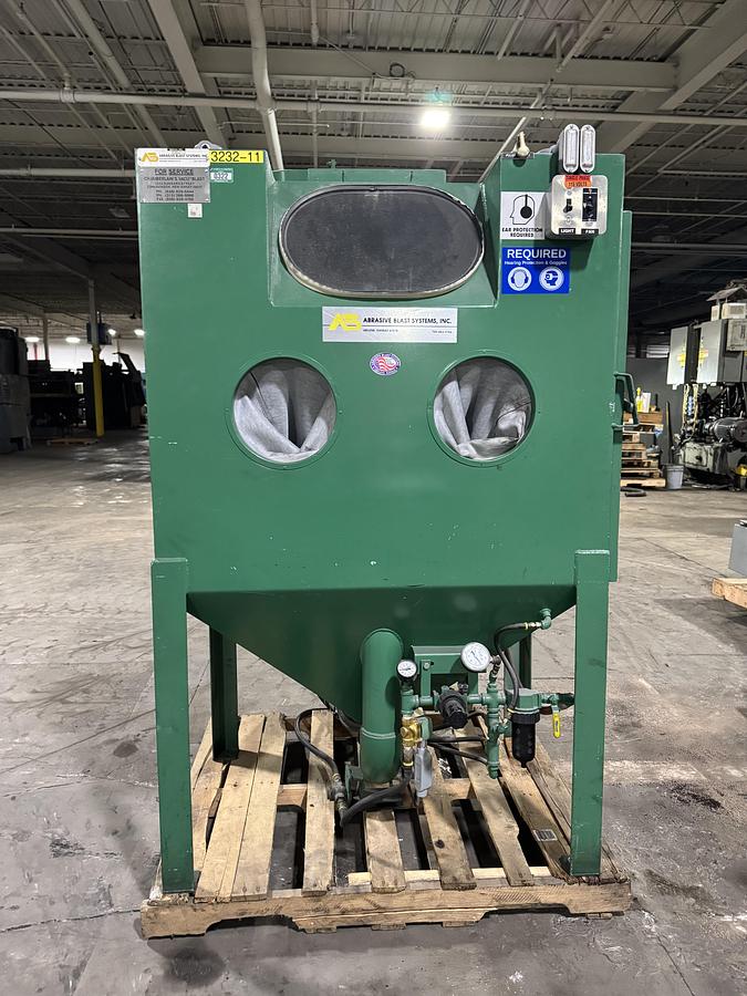 Used ABRASIVE BLAST SYSTEMS SAND BLAST CABINET