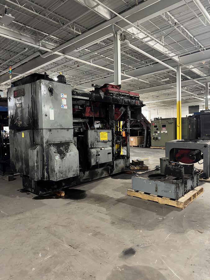 Used 2008 HUNTER XL-2024 AUTOMATIC MOLDING MACHINE