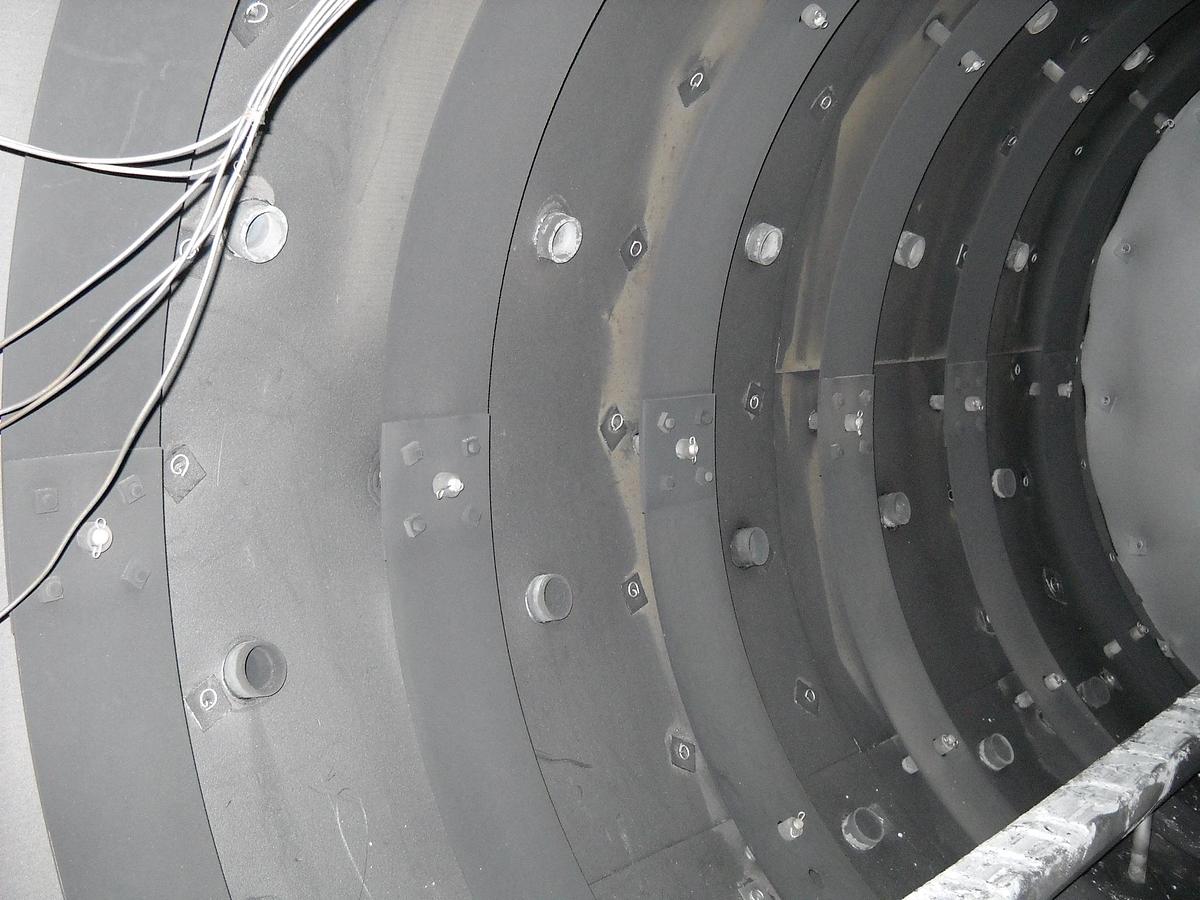 Used FURNACE SOURCE VACUUM ANNEALING FURNACE