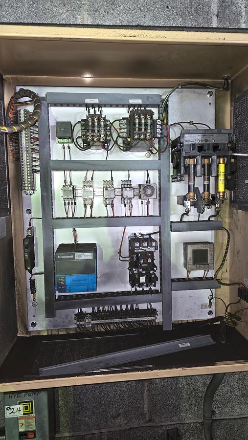 Used 2008 THERMTRONIX GT-600 GAS TILTING FURNACE