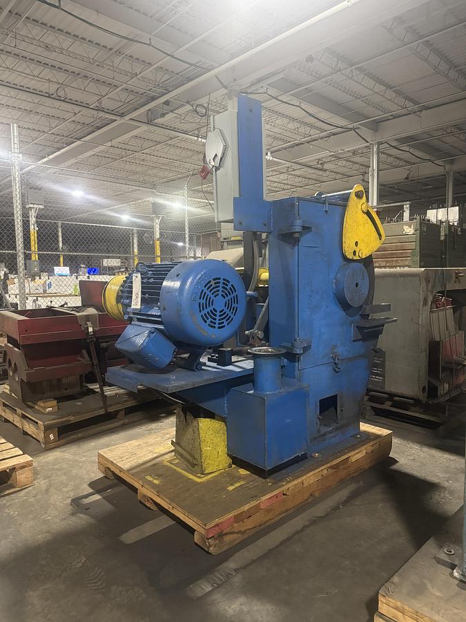 Used FOX 630 LH 30" SNAP TRAP GRINDER