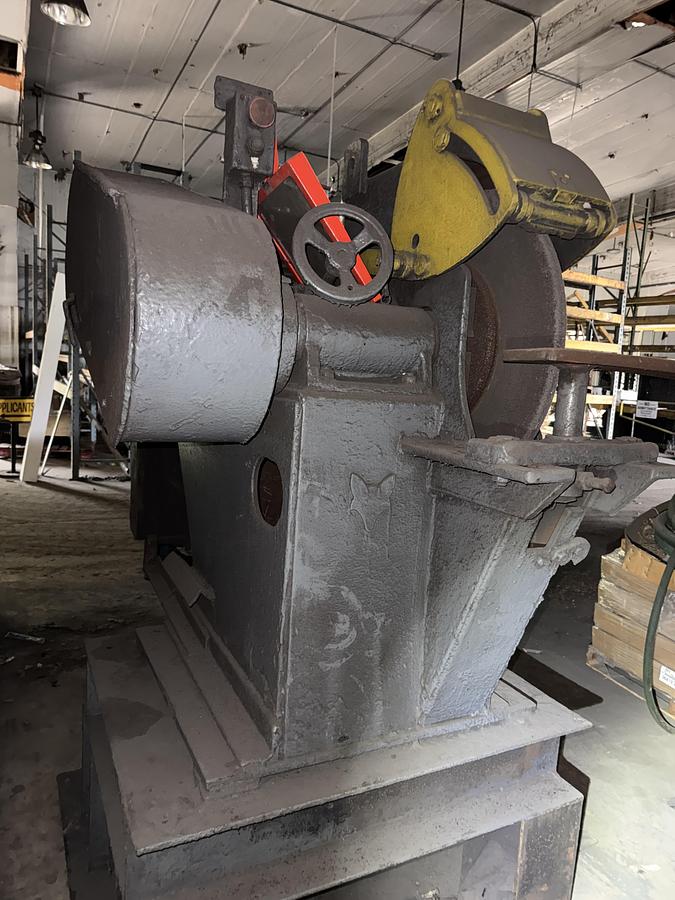 Used FOX 30" SNAP TRAP GRINDER