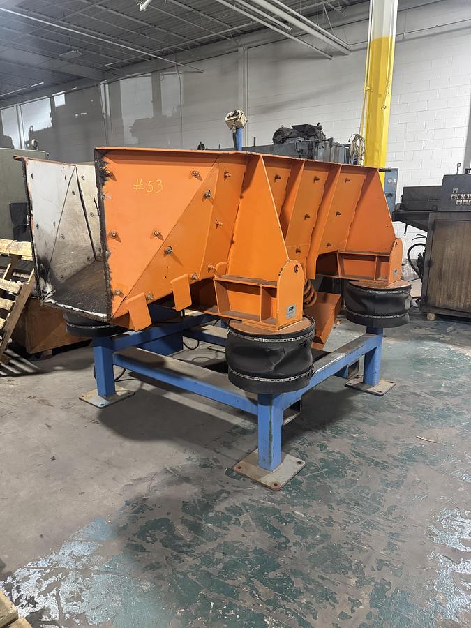 Used 2012 CARRIER AMPI-FLOW VIBRATORY FEEDER
