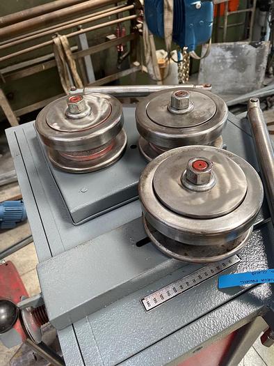 Usato PIEGAPROFILI ALBERO 30