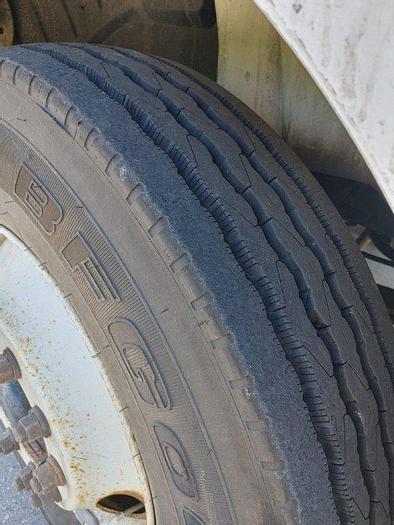 Used Elliott G85R Sign Crane on a 2007 International 4300 Flat Bed Truck - M28079