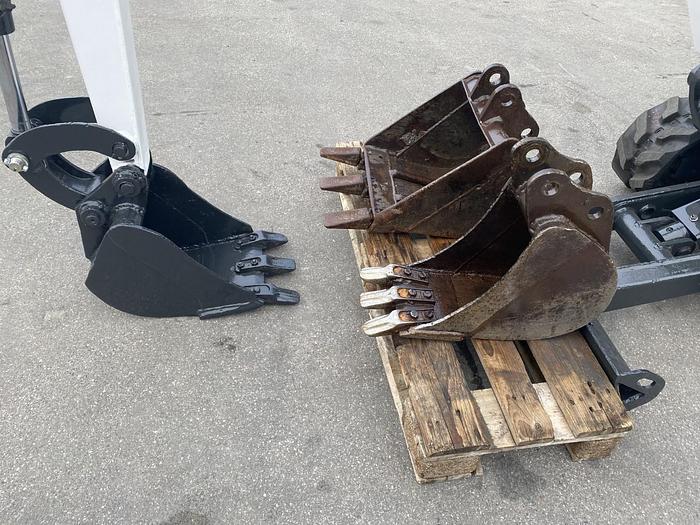 Usato 2012 BOBCAT E16 EM