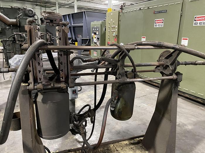 Used DEPENDABLE CORE MACHINE