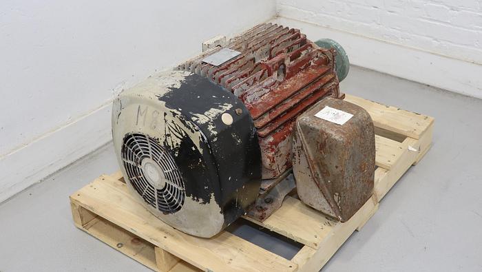 Used GENERAL ELECTRIC 5KS324BS204D20 40 HP A/C Motor #44445