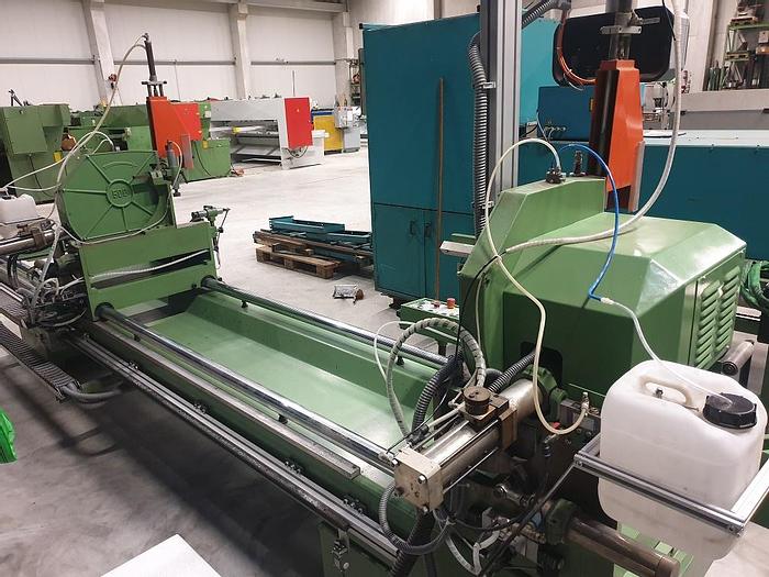 Gebraucht Doppelgehrungssäge Wegoma SD 25 mit Beckhoffsteuerung