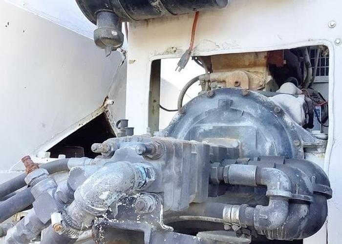 Used 1995 Mack/Zimmerman 11 YD Volumetric Concrete Mixer Truck