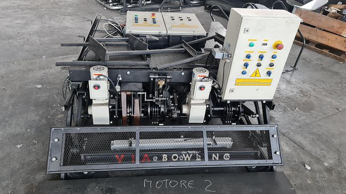 Usato Piste da BOWLING complete e BILIARDI -  in ottimo stato