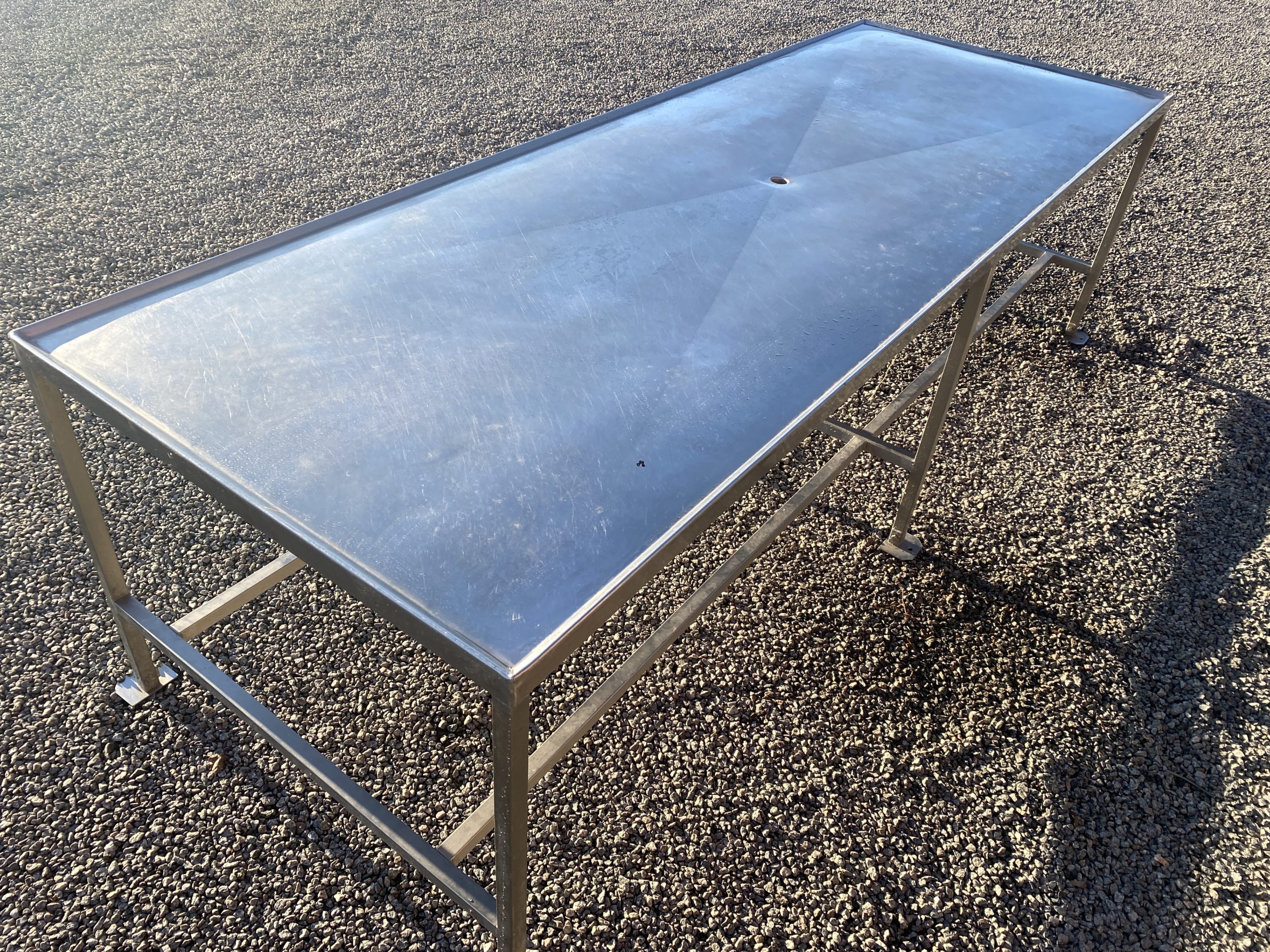 Begagnad Rostfritt Korvbord 280x100cm