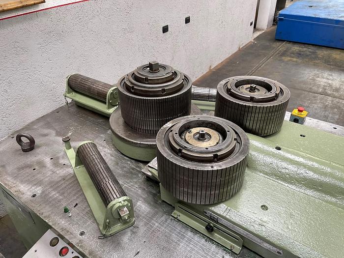 Usato CURVATRICE DI PROFILI MARCA PARMIGIANI