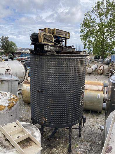 Used Used approximately 1500 gallon vertical stainless steel jacketed mix tank