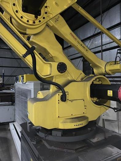 Used FANUC M-410iW ROBOT WITH JOULIN VACUUM HEAD
