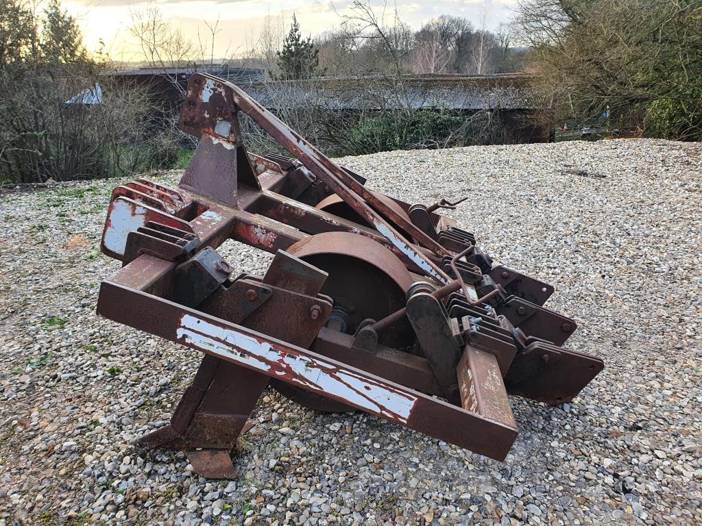 Used Taylor-Gent Twin Leg Flat-Lift Subsoiler