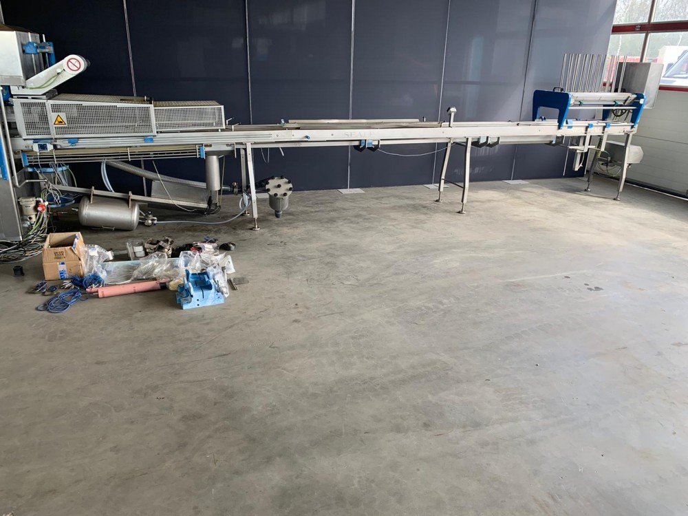 Used Sealpac 800 traysealer