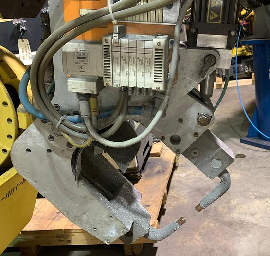 Used FANUC M900iA/350 6 AXIS CNC ROBOT WITH R30iA CONTROLLER 350KG X 2650mm REACH