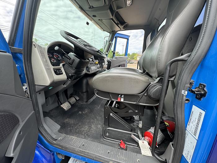 Used 2019 International 7400 Wireline Truck for Sale