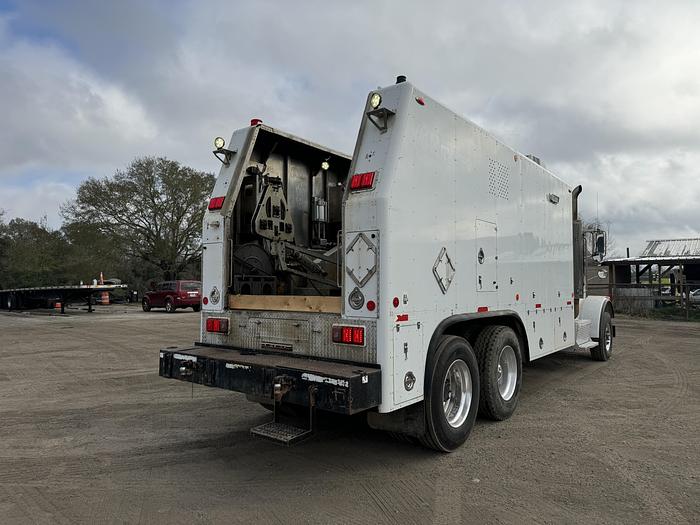 Used 2012 Peterbilt 367 Wireline Truck for Sale