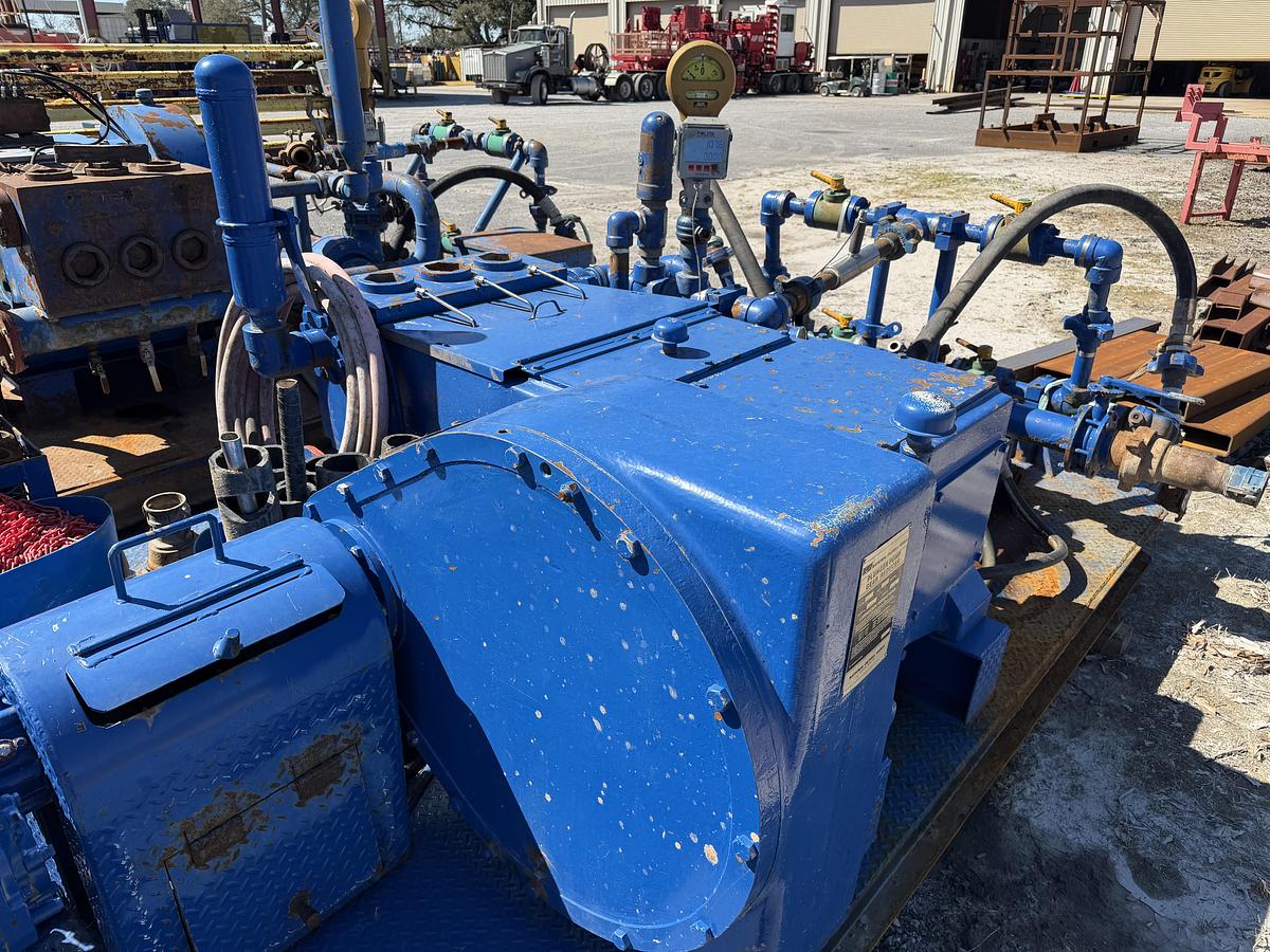 Used 2013 NOV JWS-340 Reverse Triplex Pump Skid Unit for Sale
