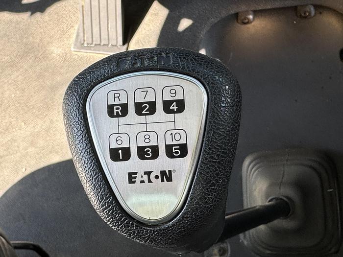 Used 2019 Peterbilt 567 Wireline Truck for Sale