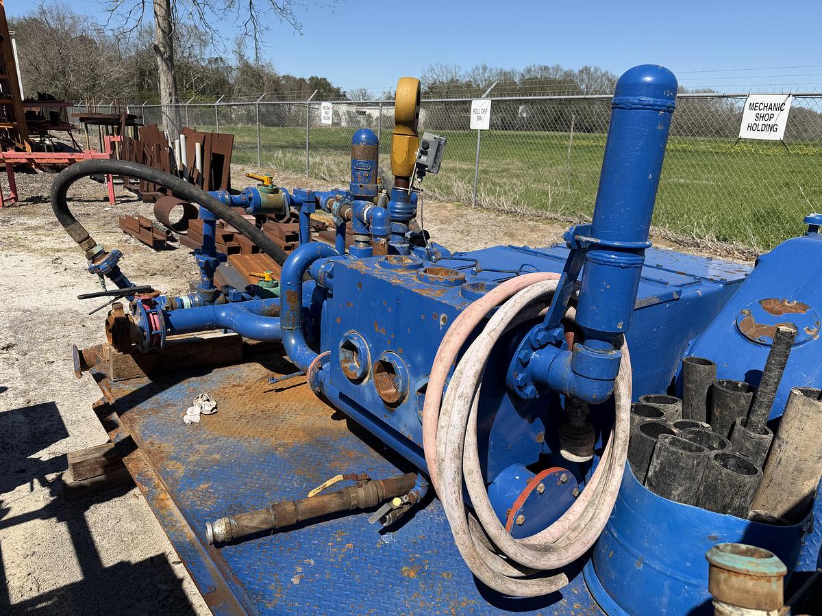 Used 2013 NOV JWS-340 Reverse Triplex Pump Skid Unit for Sale