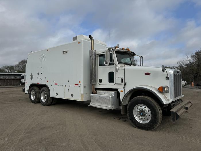 Used 2012 Peterbilt 367 Wireline Truck for Sale