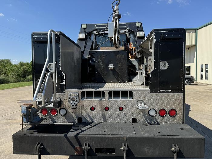 Used 2019 Peterbilt 567 Wireline Truck for Sale