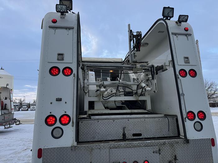Used 2004 NOV Combo Wireline Truck for Sale