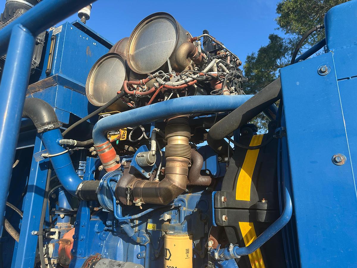 Used 2014 100 BBL Cement Batch Mixer for Sale