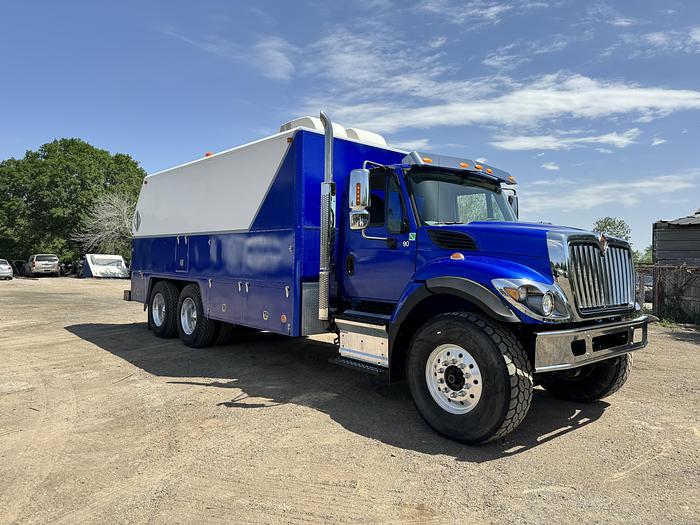 Used 2019 International 7400 Wireline Truck for Sale