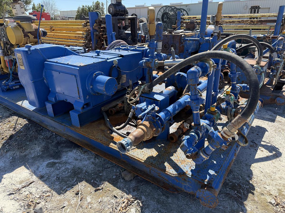 Used 2013 NOV JWS-340 Reverse Triplex Pump Skid Unit for Sale