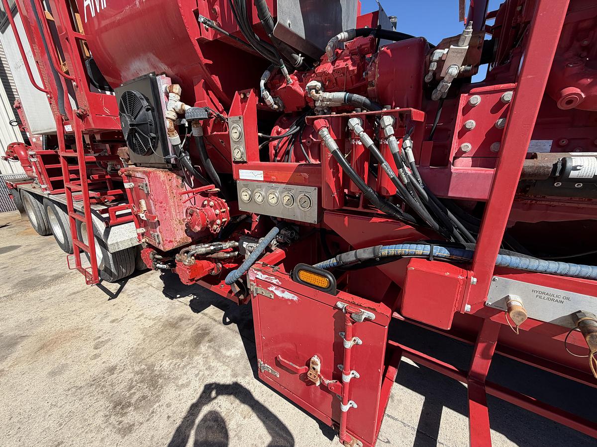 Used 2014 Twin Triplex HT-400 Fluid Pumper for Sale - AMP 1600