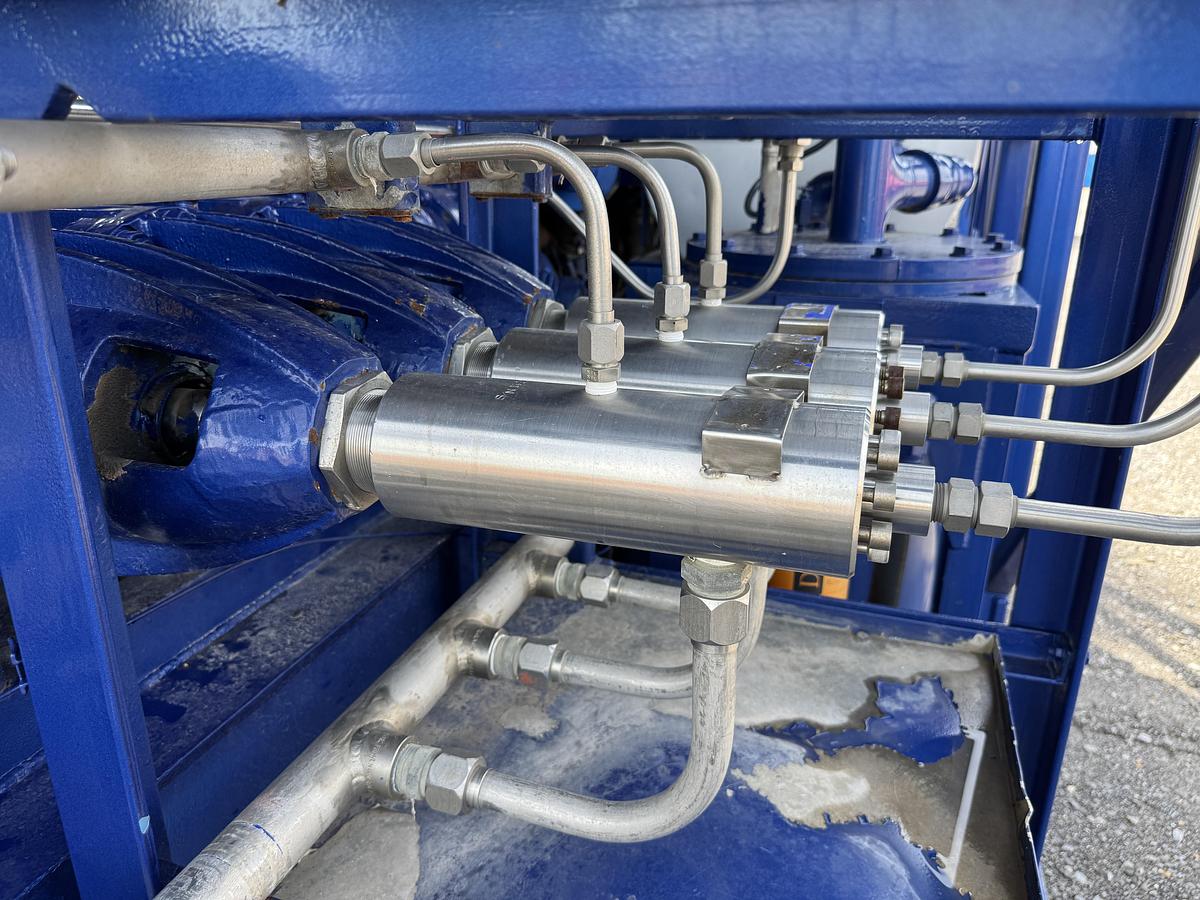 Used 2006 S&S Skid Mounted Nitrogen Pumper for Sale