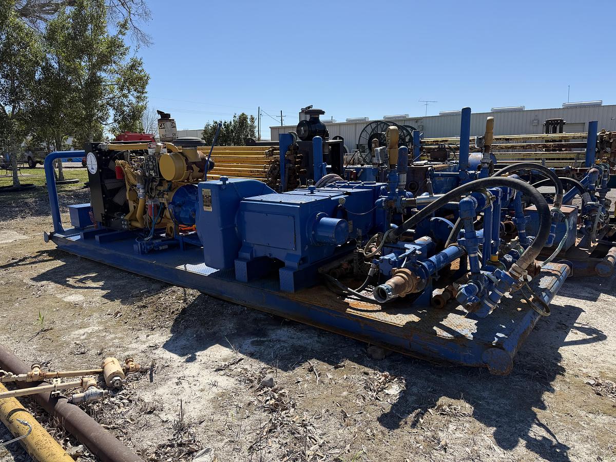 Used 2013 NOV JWS-340 Reverse Triplex Pump Skid Unit for Sale