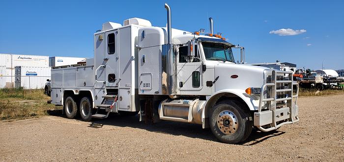 Used 2008 Peterbilt 365 Service truck