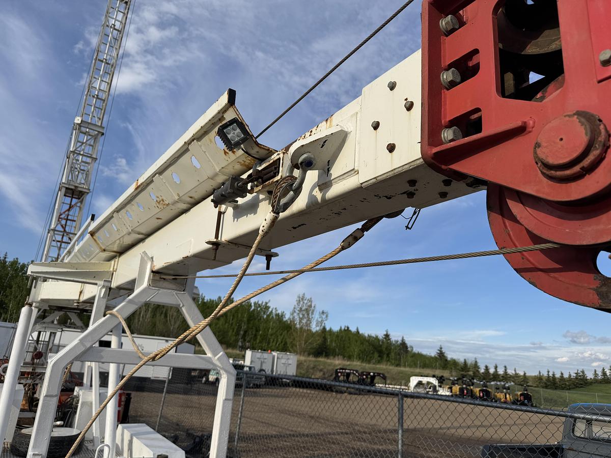 Used 2007 NOV Wireline Mast Trailer for Sale