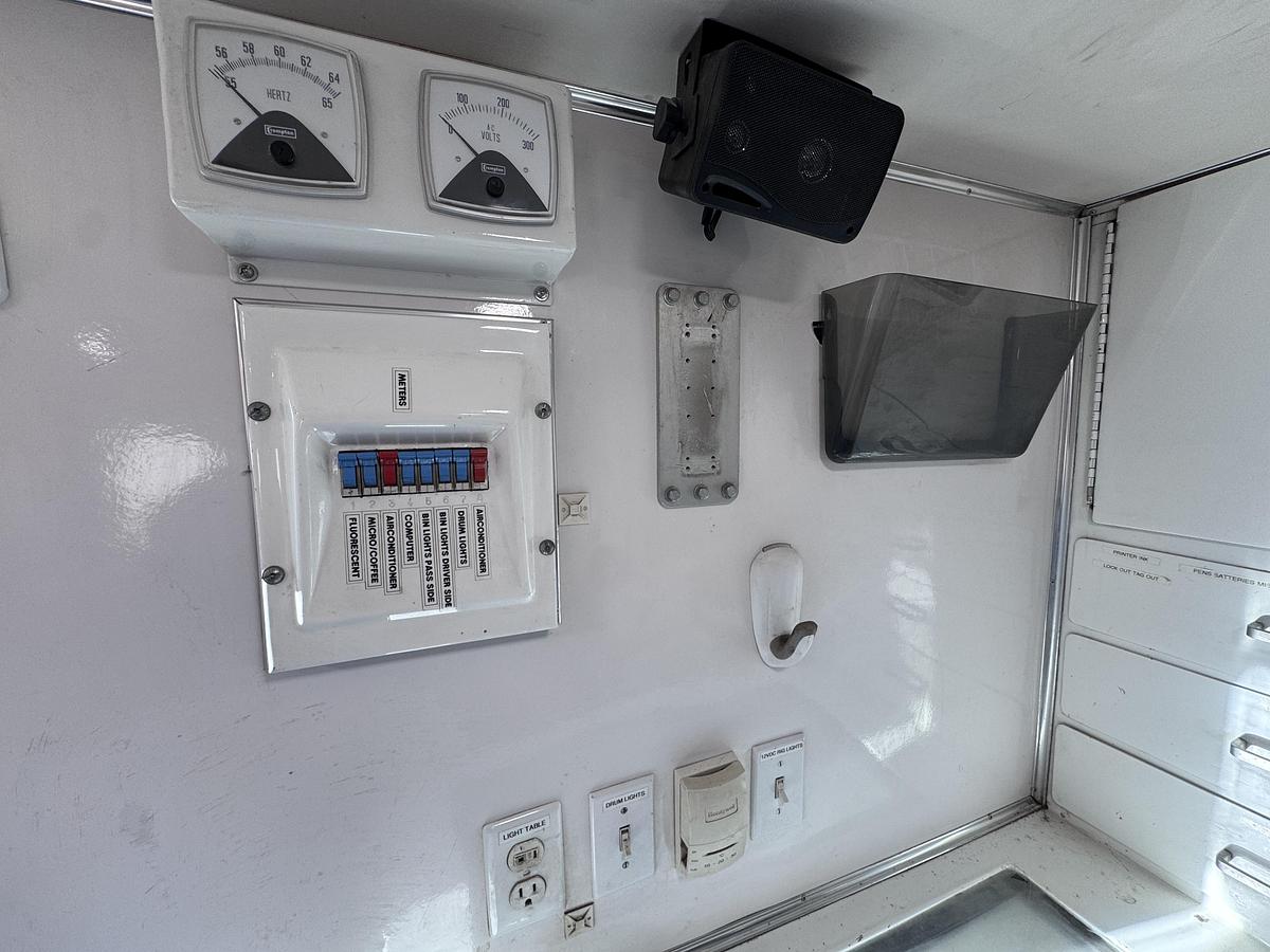 Used 2016 Double Drum Wireline Truck for Sale