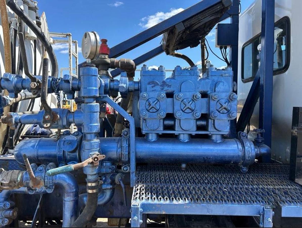 Used 2013 Flushby Rig for Sale - Kenworth T800