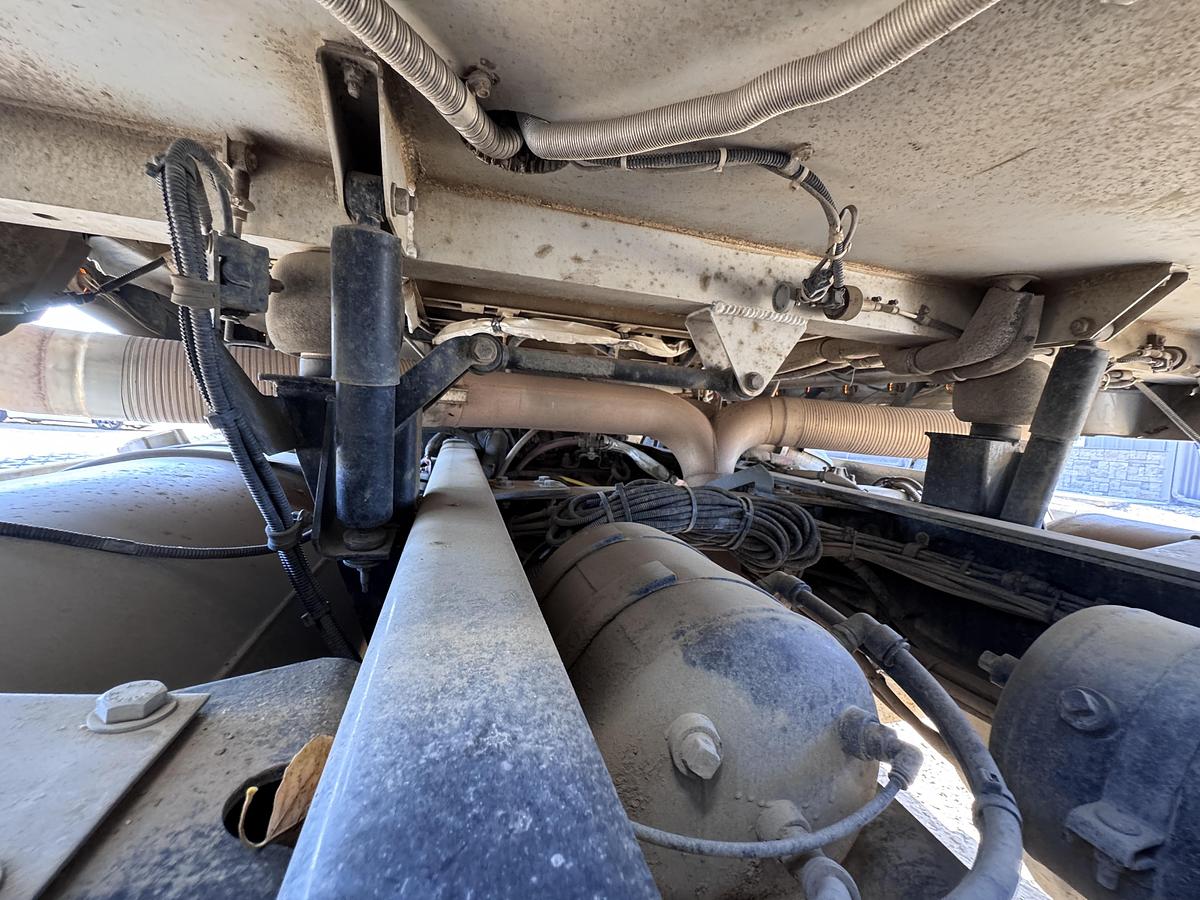 Used 2016 Double Drum Wireline Truck for Sale