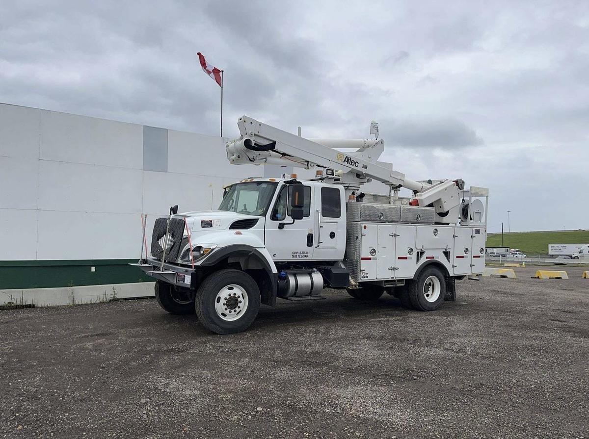 Used 2019 International WorkStar 7300 4X4 S/A Bucket Truck