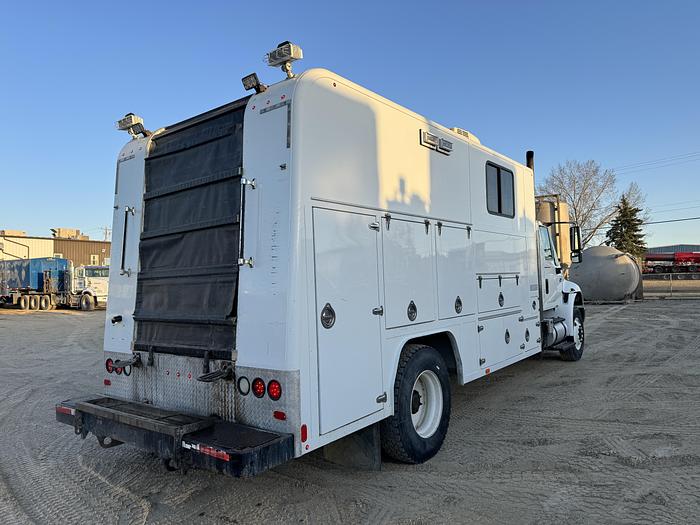 Used 2006 International Wireline Truck for Sale