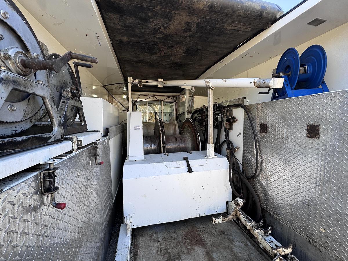 Used 2016 Double Drum Wireline Truck for Sale