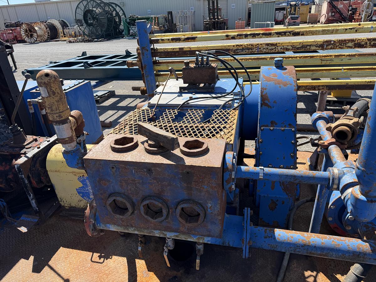 Used 2013 NOV JWS-340 Reverse Triplex Pump Skid Unit for Sale