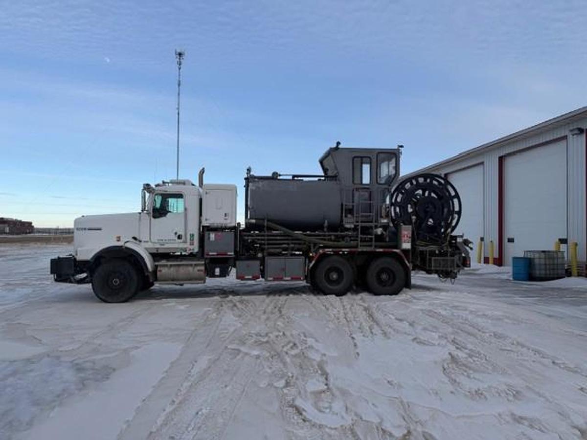 Used 2007 BJ Cementing & Acidizing Unit for Sale